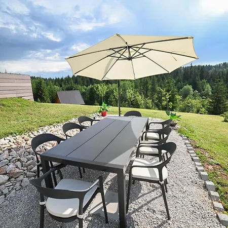 Villa Country Chic With Pool Mrginj