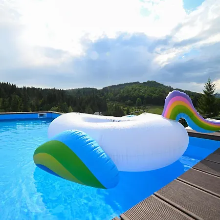 Country Chic With Pool Villa *