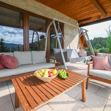 Country Chic With Pool *
