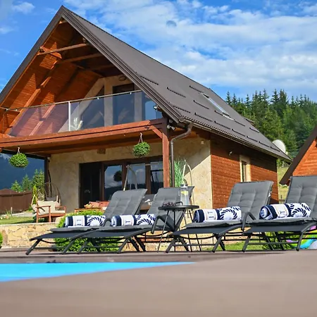 Country Chic With Pool *