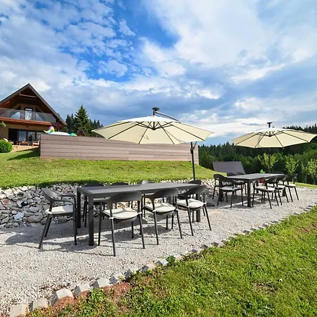 Villa Country Chic With Pool Mrginj